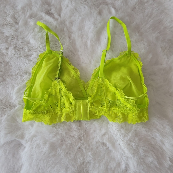 💚AERIE REBEL LACE TRIANGLE BRALETTE SIZE XS - Picture 4 of 9